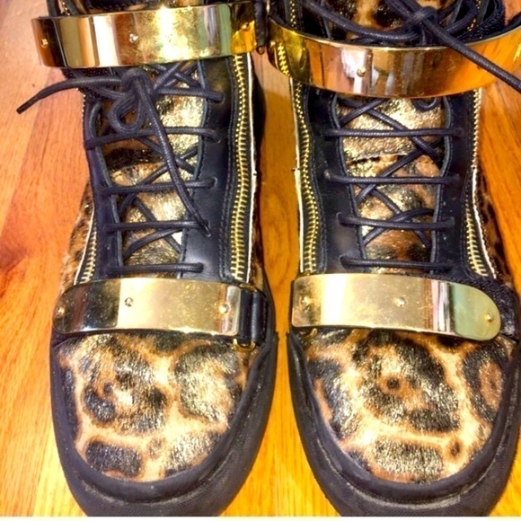 Giuseppe Zanotti Calf Hair High-Top Leopard Shoe - Picture 8 of 10